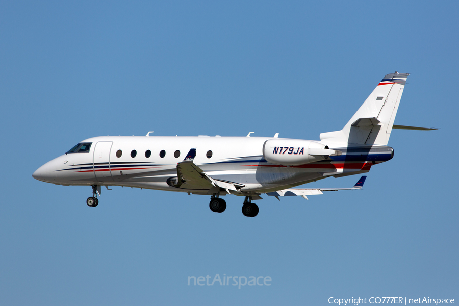 (Private) Gulfstream G200 (N179JA) | Photo 37658
