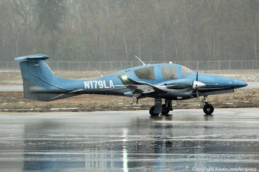 (Private) Diamond DA62 (N179LA) | Photo 606281