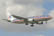American Airlines Airbus A300B4-605R (N18066) at  Miami - International, United States