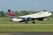 Delta Air Lines Boeing 767-332(ER) (N180DN) at  Dusseldorf - International, Germany