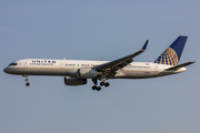 United Airlines Boeing 757-224 (N18119) at  Hamburg - Fuhlsbuettel (Helmut Schmidt), Germany