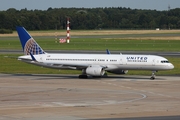 United Airlines Boeing 757-224 (N18119) at  Hamburg - Fuhlsbuettel (Helmut Schmidt), Germany