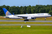 United Airlines Boeing 757-224 (N18119) at  Hamburg - Fuhlsbuettel (Helmut Schmidt), Germany