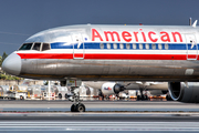 American Airlines Boeing 757-223 (N182AN) at  Miami - International, United States