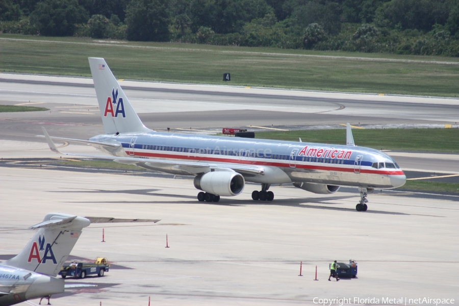 American Airlines Boeing 757-223 (N182AN) | Photo 326424