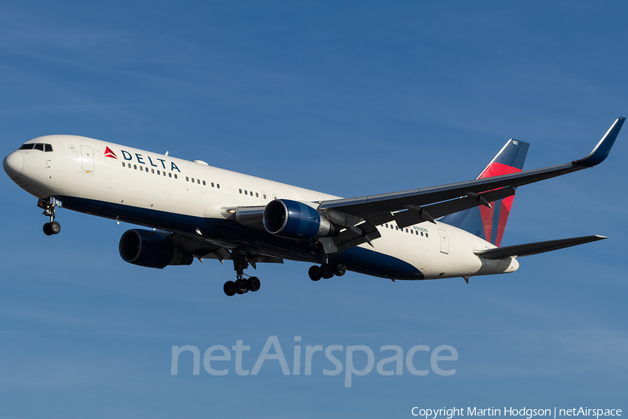 Delta Air Lines Boeing 767-332(ER) (N182DN) | Photo 129960