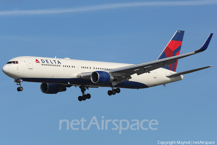 Delta Air Lines Boeing 767-332(ER) (N182DN) | Photo 368855