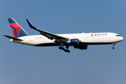 Delta Air Lines Boeing 767-332(ER) (N182DN) at  London - Heathrow, United Kingdom