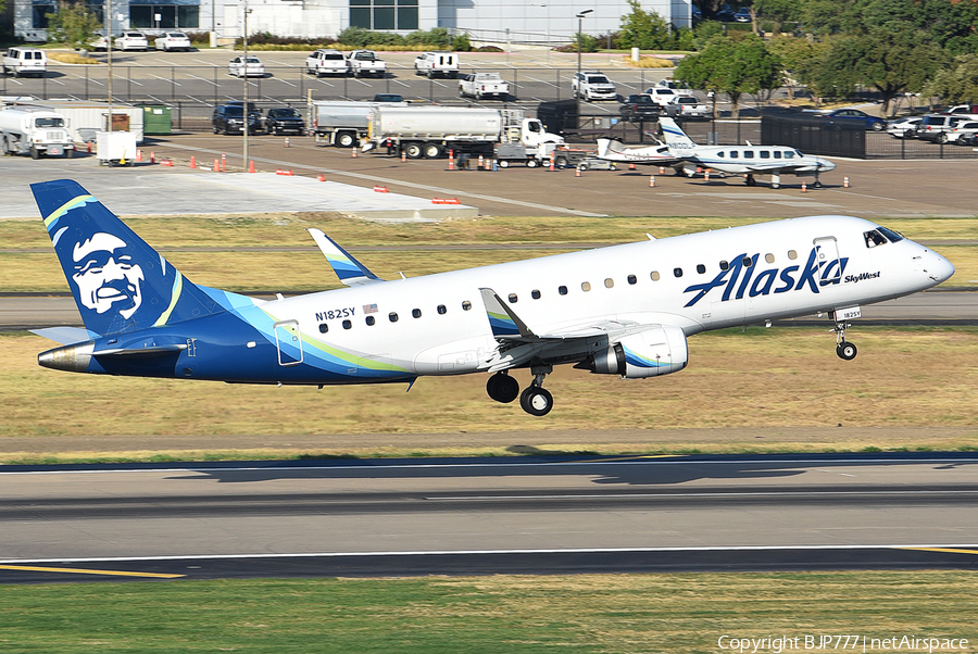 Alaska Airlines (Skywest) Embraer ERJ-175LR (ERJ-170-200LR) (N182SY) | Photo 350390