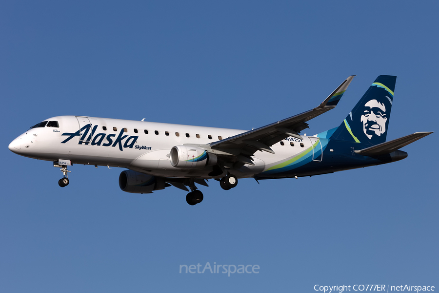 Alaska Airlines (Skywest) Embraer ERJ-175LR (ERJ-170-200LR) (N182SY) | Photo 425238