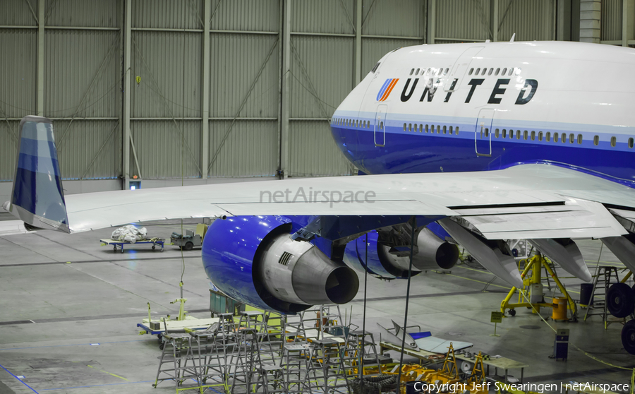 United Airlines Boeing 747-422 (N182UA) | Photo 38071