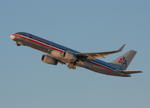 American Airlines Boeing 757-223 (N183AN) at  Los Angeles - International, United States