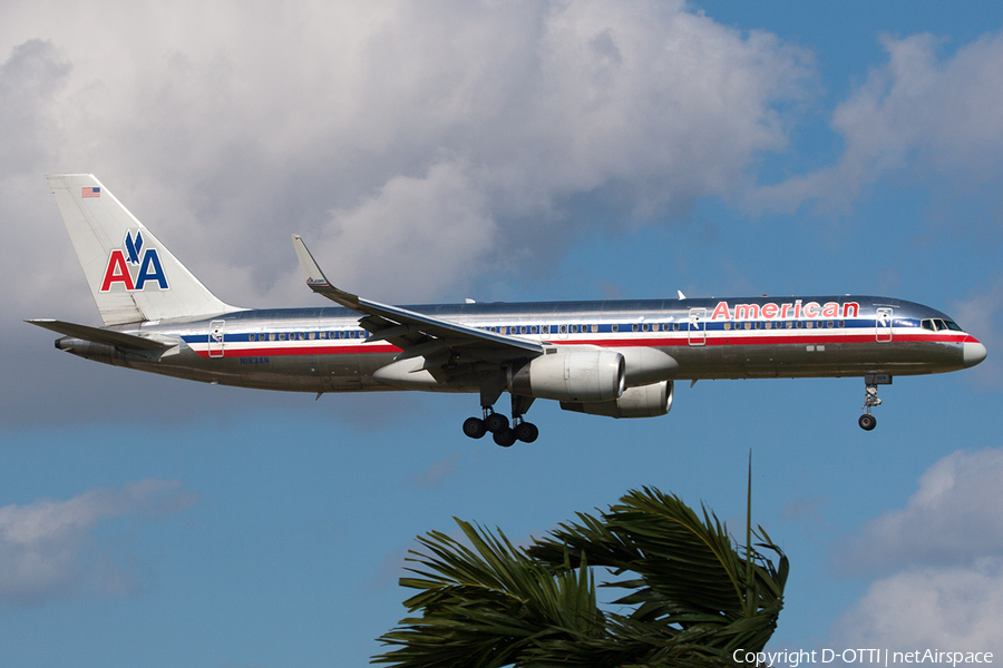 American Airlines Boeing 757-223 (N183AN) | Photo 215039
