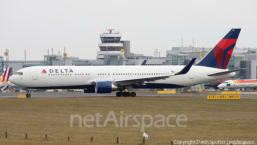 Delta Air Lines Boeing 767-332(ER) (N183DN) | Photo 208733