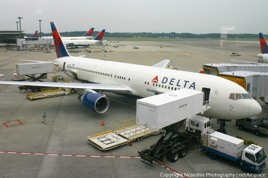 Delta Air Lines Boeing 767-332(ER) (N183DN) | Photo 686