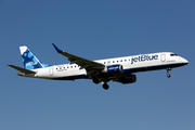 JetBlue Airways Embraer ERJ-190AR (ERJ-190-100IGW) (N183JB) at  Houston - Willam P. Hobby, United States