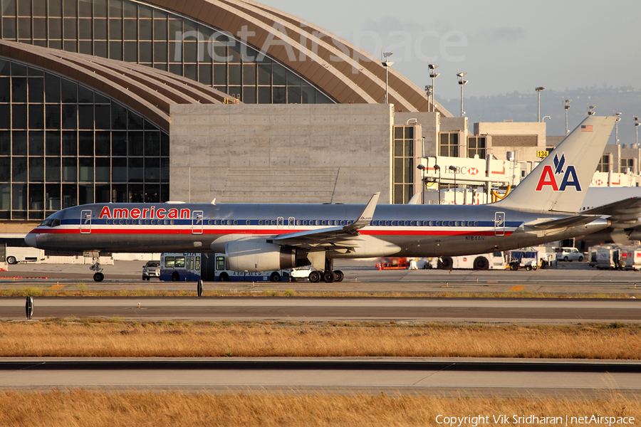 American Airlines Boeing 757-223 (N184AN) | Photo 77774