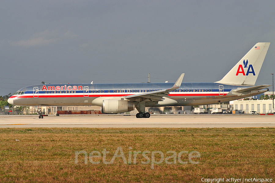 American Airlines Boeing 757-223 (N184AN) | Photo 170382