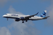 JetBlue Airways Embraer ERJ-190AR (ERJ-190-100IGW) (N184JB) at  Orlando - International (McCoy), United States