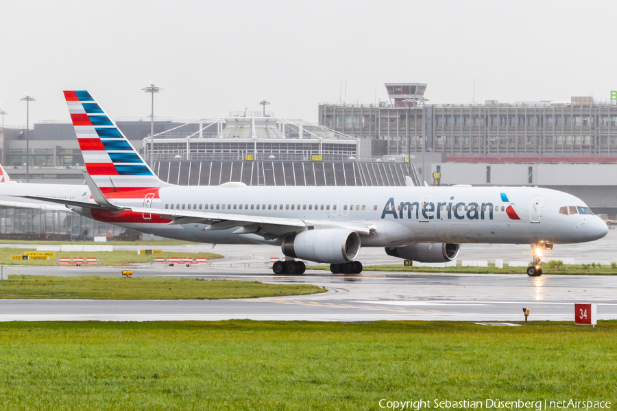 American Airlines Boeing 757-223 (N185AN) | Photo 290520