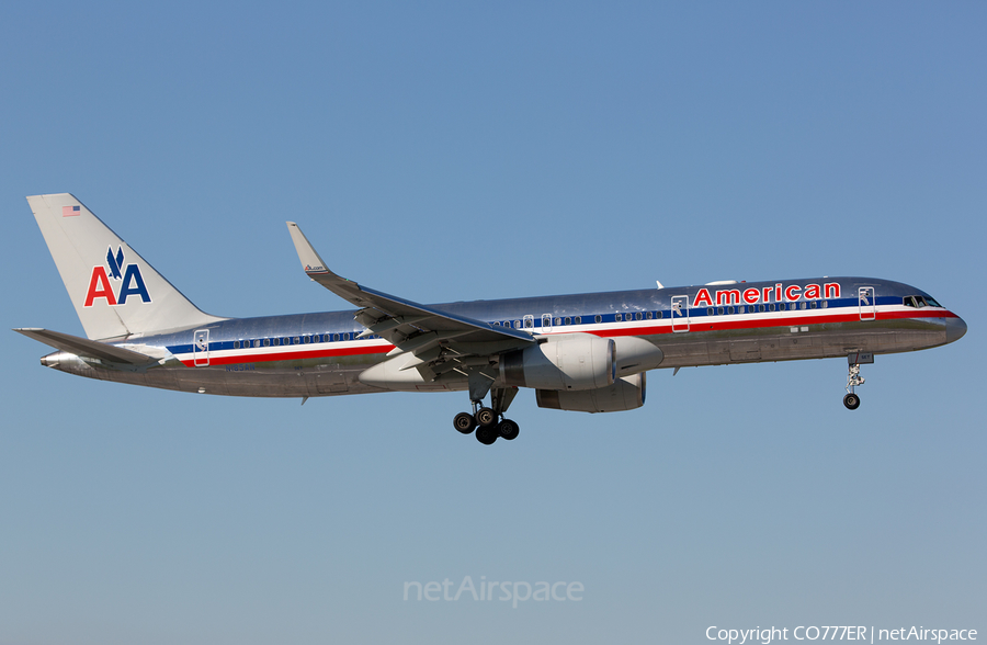 American Airlines Boeing 757-223 (N185AN) | Photo 14137