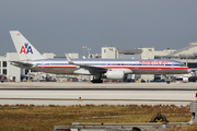 American Airlines Boeing 757-223 (N185AN) at  Miami - International, United States