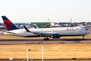 Delta Air Lines Boeing 767-332(ER) (N185DN) at  London - Heathrow, United Kingdom
