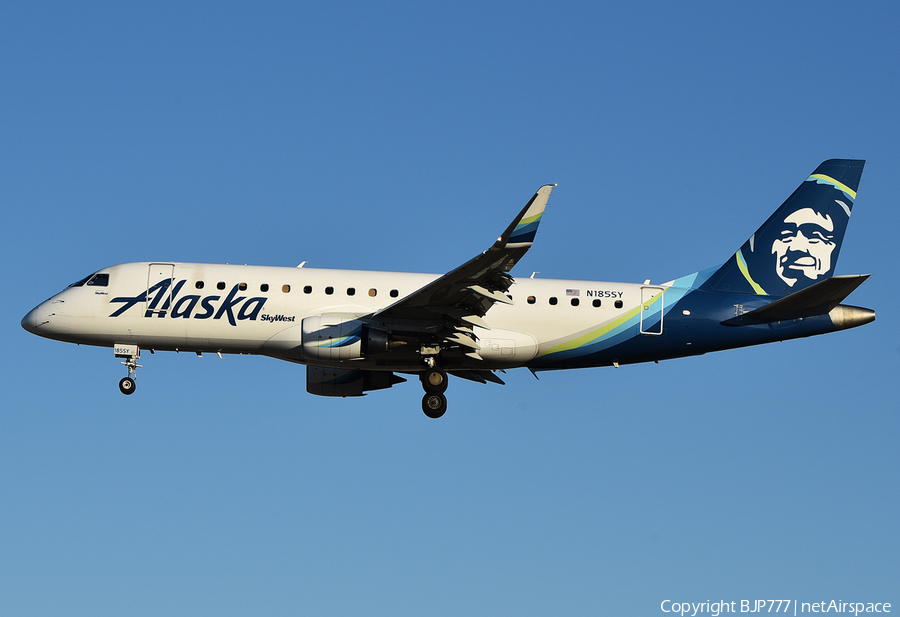Alaska Airlines (Skywest) Embraer ERJ-175LR (ERJ-170-200LR) (N185SY) | Photo 416624