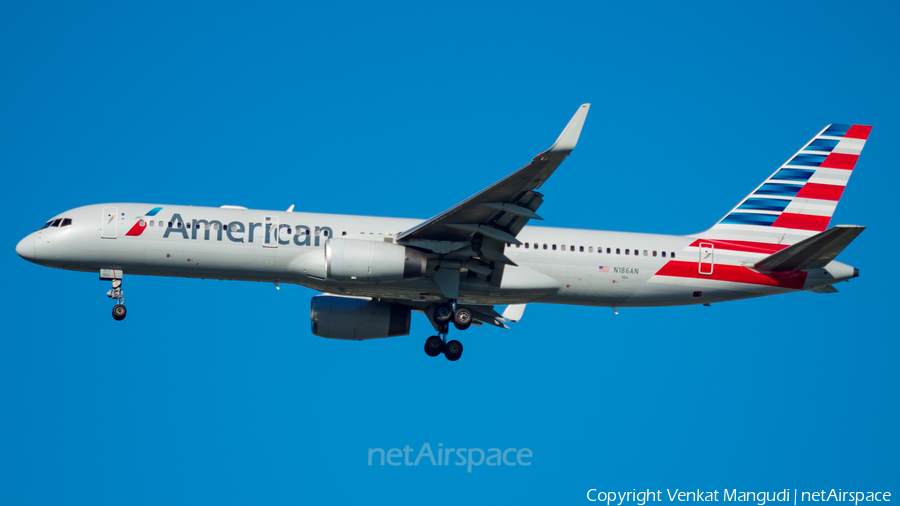 American Airlines Boeing 757-223 (N186AN) | Photo 193616