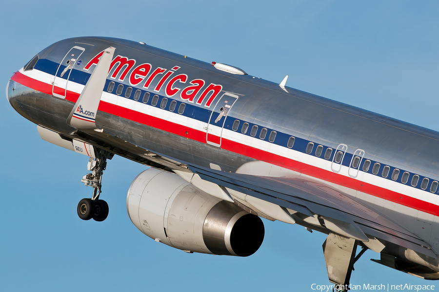 American Airlines Boeing 757-223 (N186AN) | Photo 19032