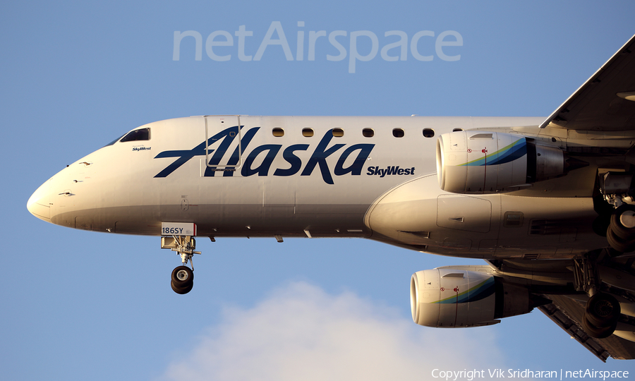 Alaska Airlines (Skywest) Embraer ERJ-175LR (ERJ-170-200LR) (N186SY) | Photo 222826