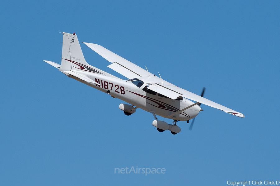 (Private) Cessna 172S Skyhawk SP (N18728) | Photo 9220