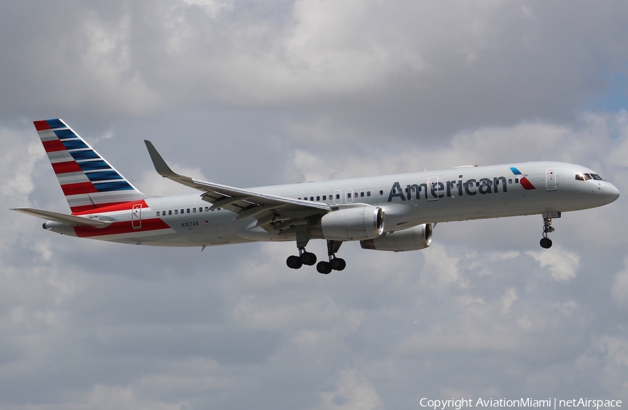 American Airlines Boeing 757-223 (N187AN) | Photo 189224