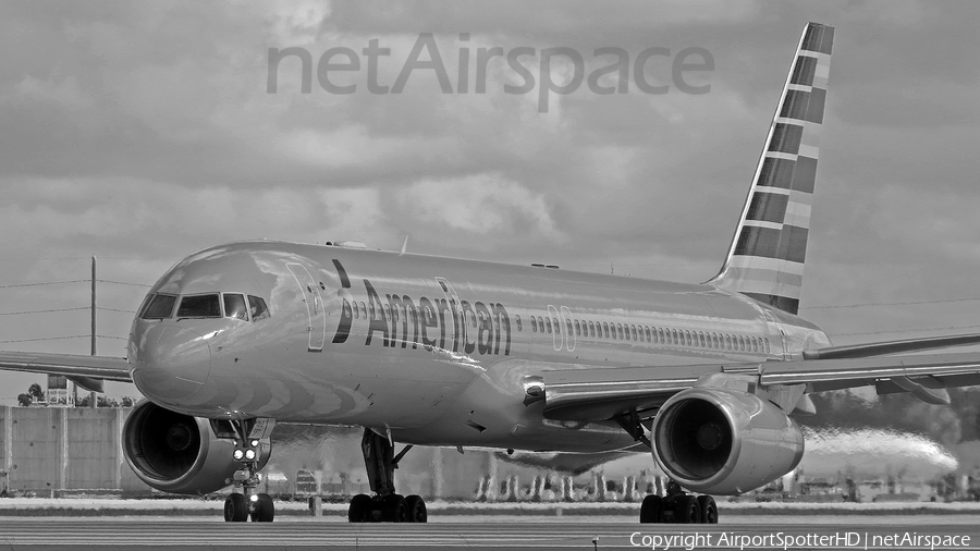 American Airlines Boeing 757-223 (N187AN) | Photo 221477