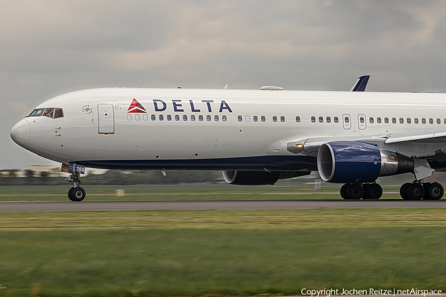 Delta Air Lines Boeing 767-332(ER) (N188DN) | Photo 320529