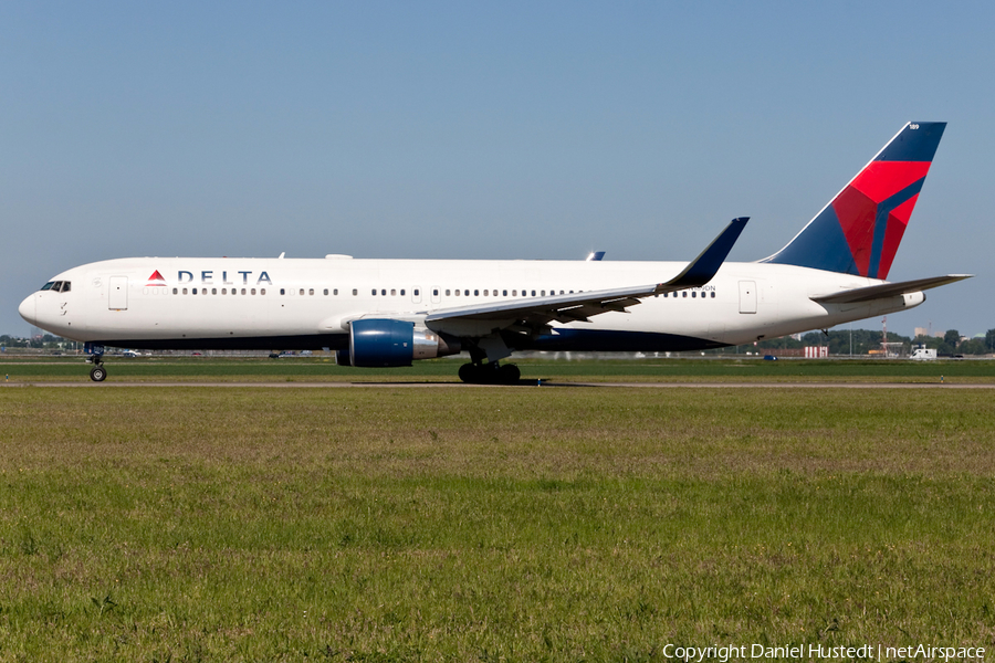 Delta Air Lines Boeing 767-332(ER) (N189DN) | Photo 479778