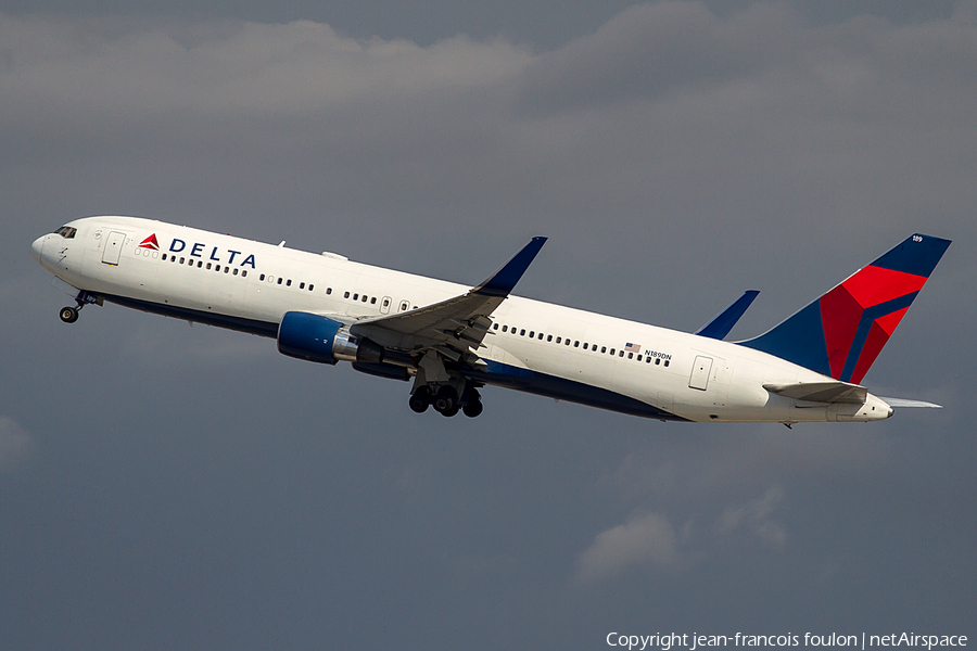 Delta Air Lines Boeing 767-332(ER) (N189DN) | Photo 141686