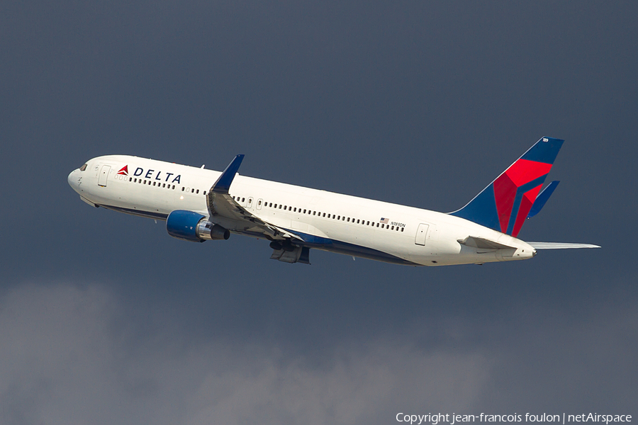Delta Air Lines Boeing 767-332(ER) (N189DN) | Photo 147401
