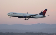 Delta Air Lines Boeing 767-332(ER) (N189DN) at  Los Angeles - International, United States