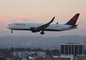 Delta Air Lines Boeing 767-332(ER) (N189DN) at  Los Angeles - International, United States