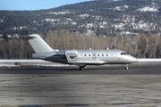 (Private) Bombardier CL-600-2B16 Challenger 604 (N18LS) at  Kelowna - International, Canada