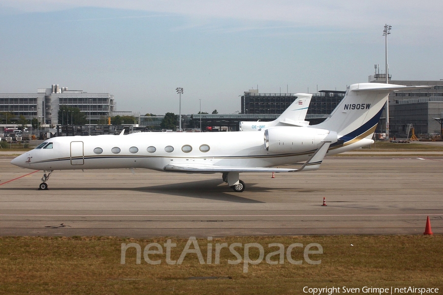 (Private) Gulfstream G-V-SP (G550) (N1905W) | Photo 85980
