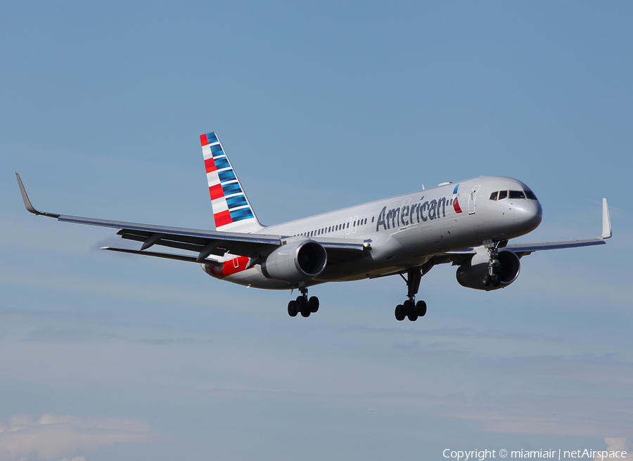 American Airlines Boeing 757-223 (N190AA) | Photo 65098