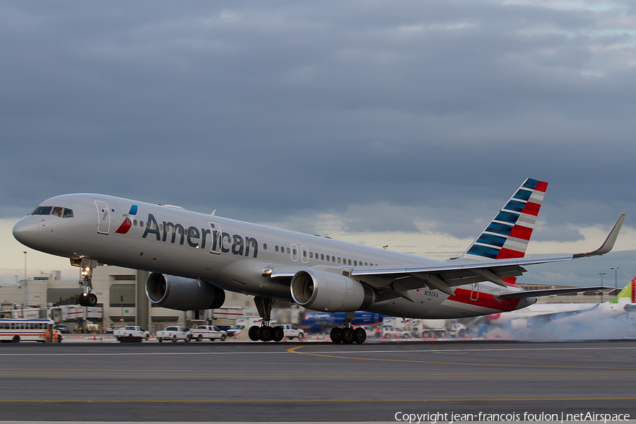 American Airlines Boeing 757-223 (N190AA) | Photo 65997