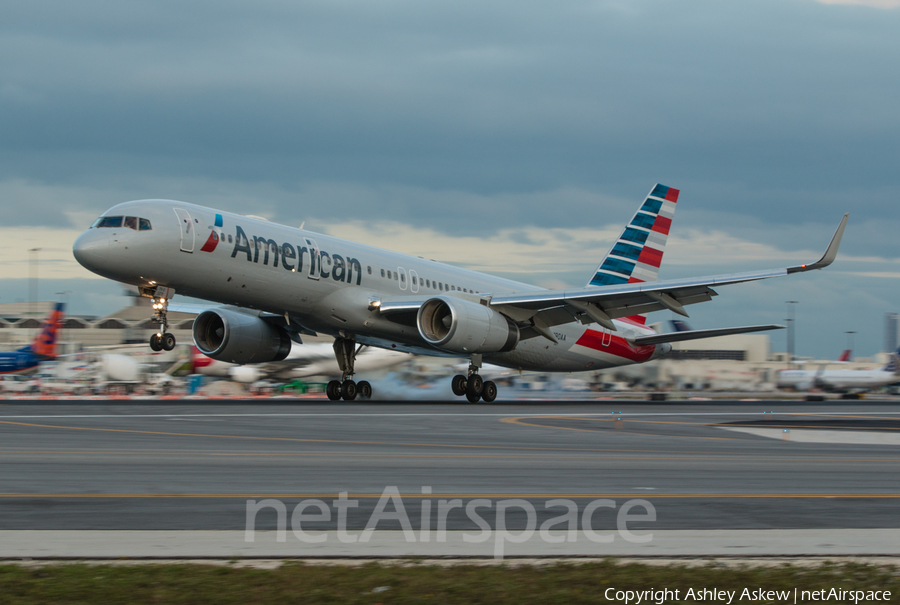 American Airlines Boeing 757-223 (N190AA) | Photo 66116