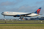 Delta Air Lines Boeing 767-332(ER) (N190DN) at  Dublin, Ireland