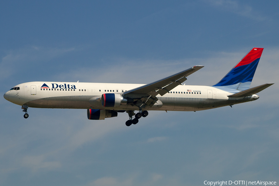 Delta Air Lines Boeing 767-332(ER) (N190DN) | Photo 201917