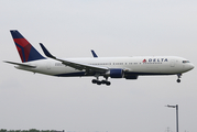 Delta Air Lines Boeing 767-332(ER) (N190DN) at  London - Heathrow, United Kingdom