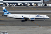 JetBlue Airways Embraer ERJ-190AR (ERJ-190-100IGW) (N190JB) at  New York - John F. Kennedy International, United States