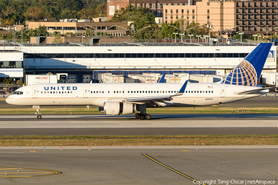 United Airlines Boeing 757-224 (N19117) | Photo 488673